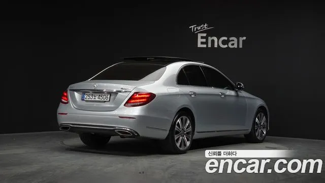 Mercedes-Benz E-Class 2017 — фото 2