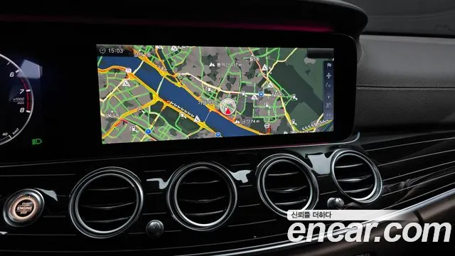 Mercedes-Benz E-Class 2017 — фото 14