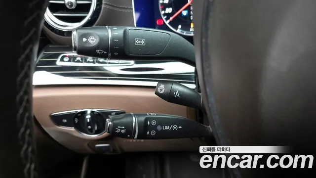 Mercedes-Benz E-Class 2017 — фото 18