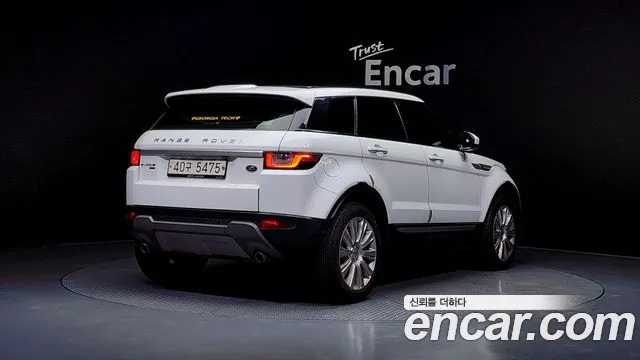 Land Rover Range Rover Evoque 2017 — фото 2