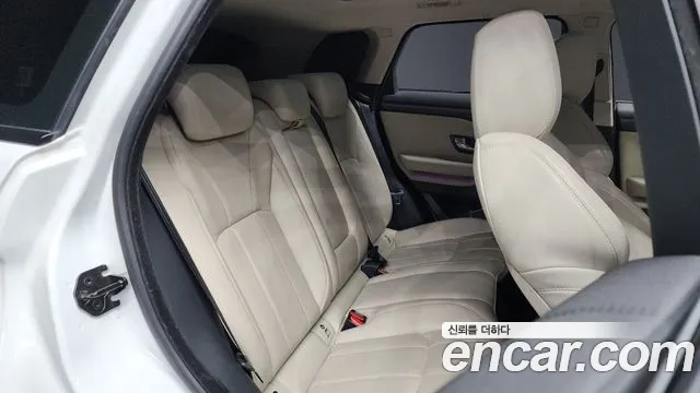 Land Rover Range Rover Evoque 2017 — фото 12