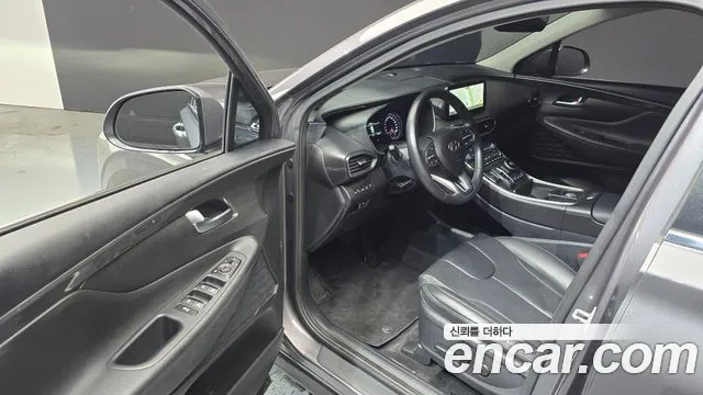 Hyundai Santafe 2022 — фото 10