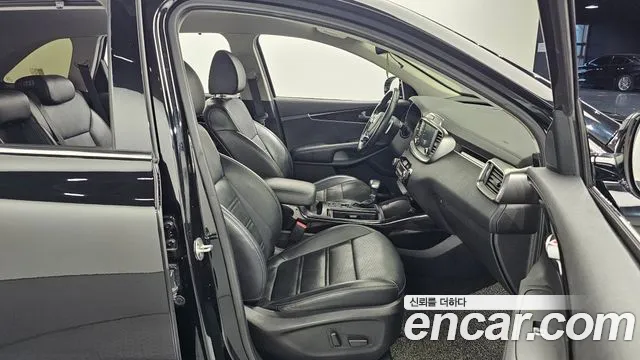 Kia Sorento 2019 — фото 10