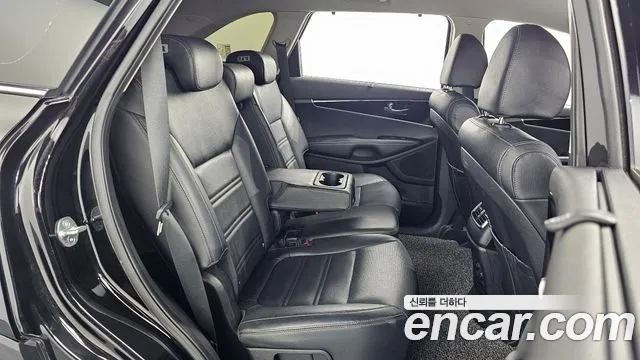 Kia Sorento 2019 — фото 12