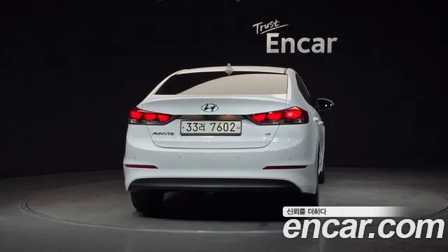Hyundai AVANTE 2018 — фото 4
