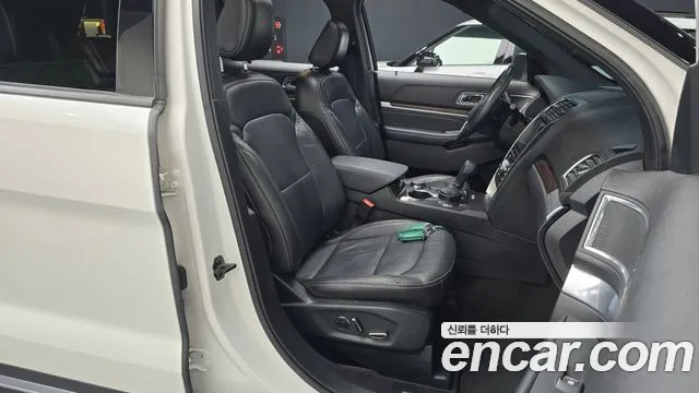 Ford Explorer 2018 — фото 10
