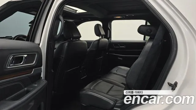 Ford Explorer 2018 — фото 12