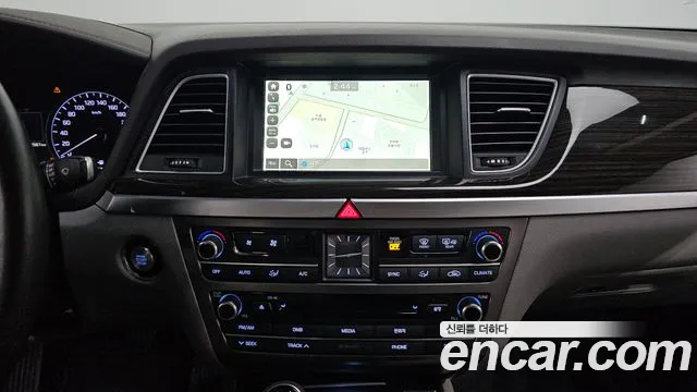 Hyundai Genesis 2016 — фото 14