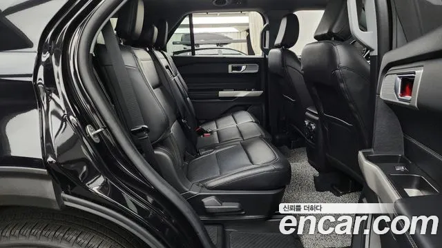 Ford Explorer 2022 — фото 12