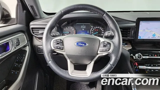 Ford Explorer 2022 — фото 13