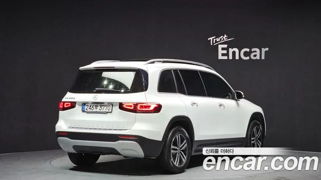 Mercedes-Benz GLB-Class 2021 — фото 2