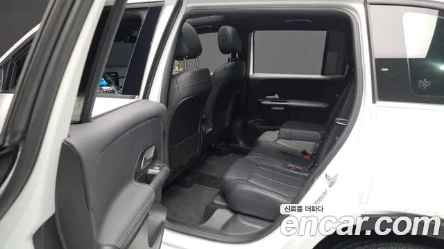 Mercedes-Benz GLB-Class 2021 — фото 19