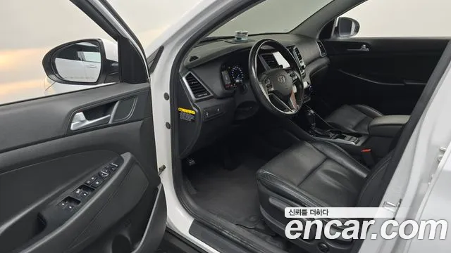 Hyundai Tucson 2017 — фото 11
