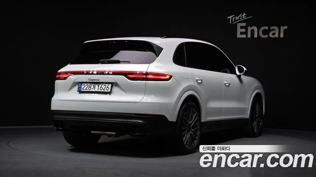 Porsche Cayenne 2019 — фото 2