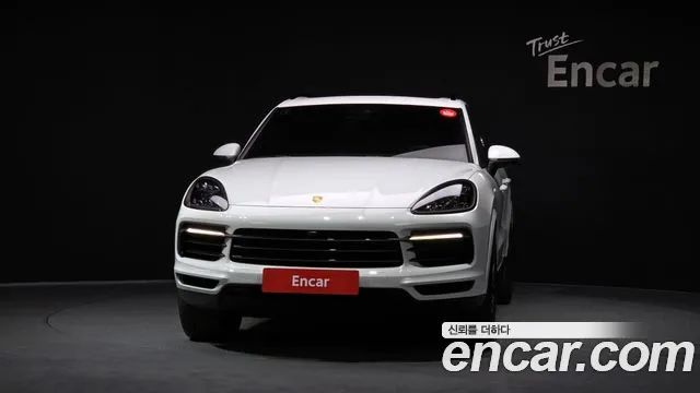 Porsche Cayenne 2019 — фото 3