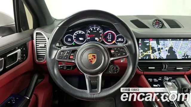 Porsche Cayenne 2019 — фото 13