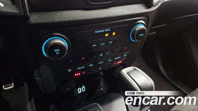 Ford Ranger 2022 — фото 17