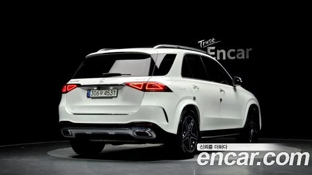 Mercedes-Benz GLE-Class 2021 — фото 2
