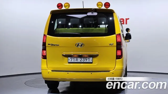 Hyundai Starex 2017 — фото 4
