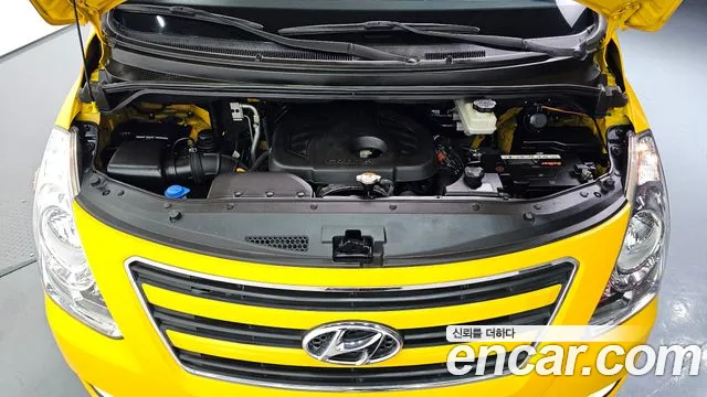 Hyundai Starex 2017 — фото 6