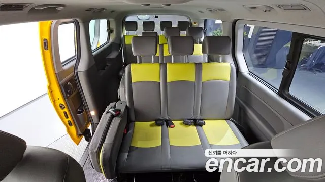 Hyundai Starex 2017 — фото 13