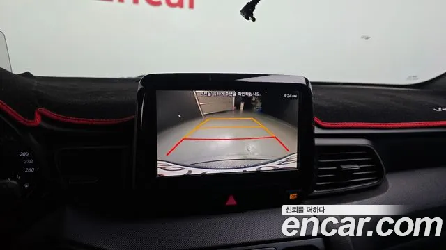 Hyundai Veloster 2018 — фото 15