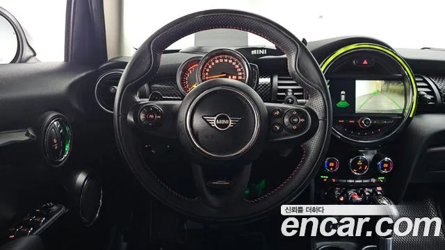 Mini Cooper 2019 — фото 12