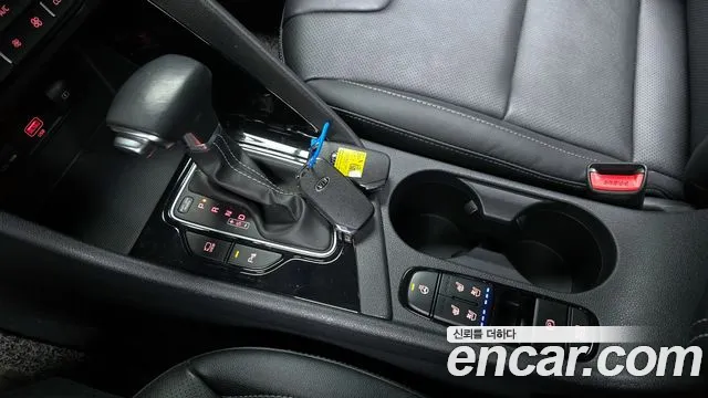 Kia Niro 2020 — фото 9