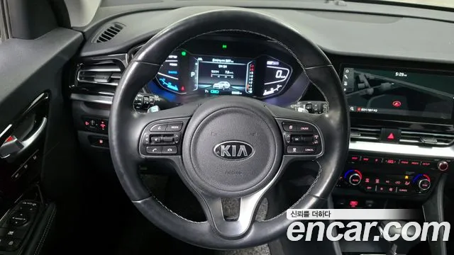 Kia Niro 2020 — фото 13