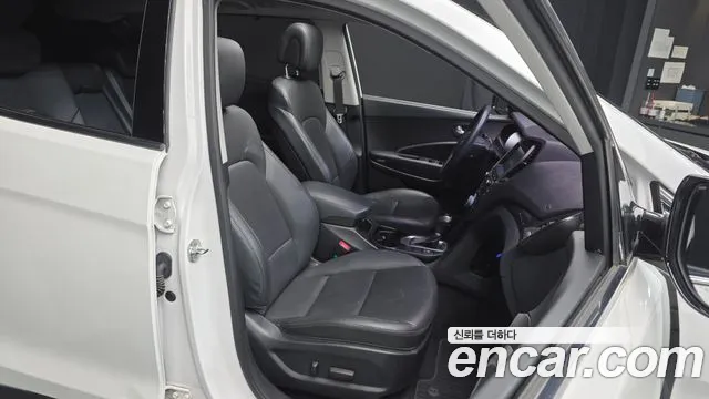 Hyundai Santafe 2016 — фото 12