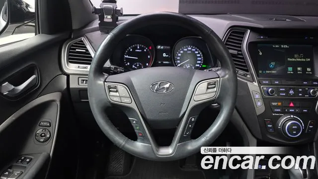 Hyundai Santafe 2016 — фото 13