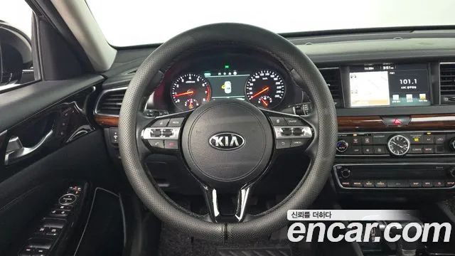 Kia K7 2017 — фото 13