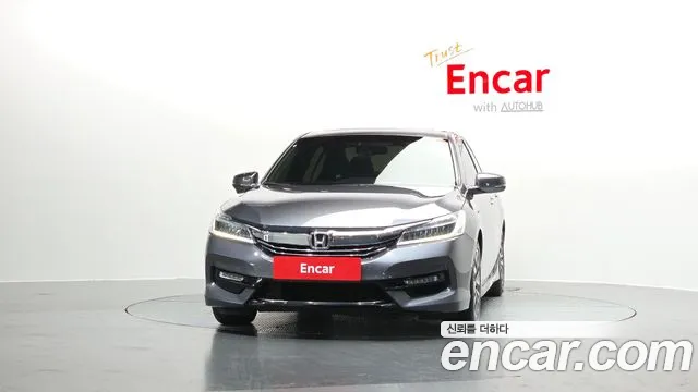 Honda Accord 2017 — фото 3