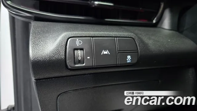 Hyundai AVANTE 2021 — фото 14