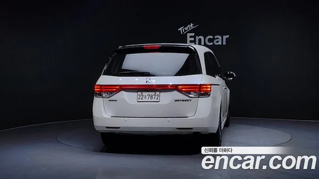 Honda Odyssey 2016 — фото 4