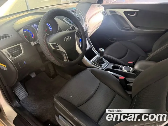Hyundai AVANTE 2012 — фото 10