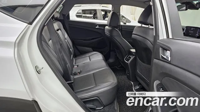 Hyundai Tucson 2019 — фото 12