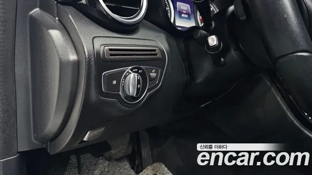 Mercedes-Benz C-Class 2017 — фото 18