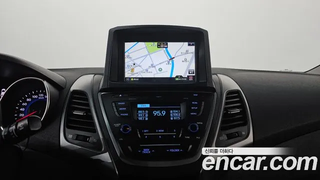 Hyundai AVANTE 2014 — фото 14