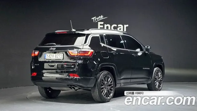 Jeep Compass 2022 — фото 2