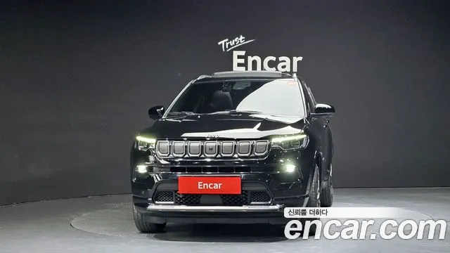 Jeep Compass 2022 — фото 3