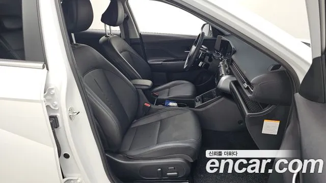 Hyundai Kona 2024 — фото 11