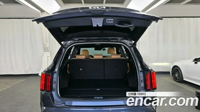 Kia Sorento 2023 — фото 20