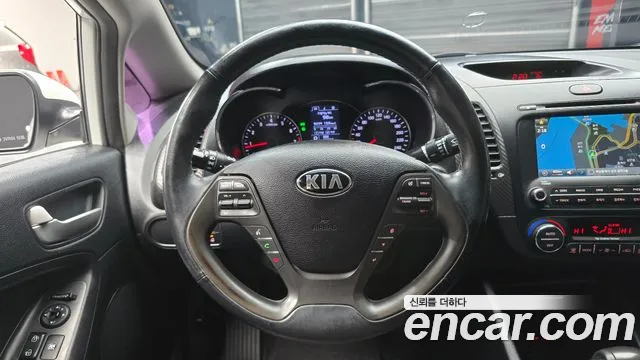 Kia K3 2014 — фото 14