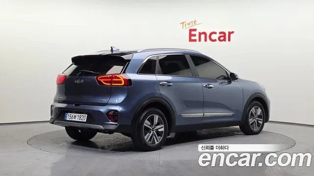 Kia Niro 2022 — фото 2