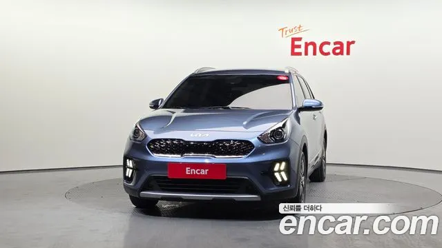 Kia Niro 2022 — фото 3