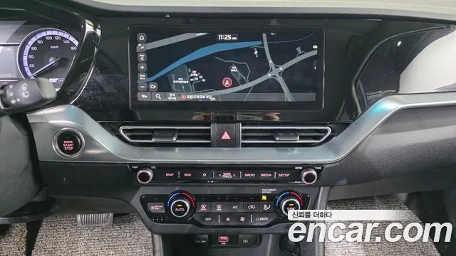 Kia Niro 2022 — фото 14
