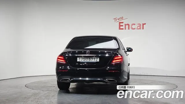 Mercedes-Benz E-Class 2020 — фото 4