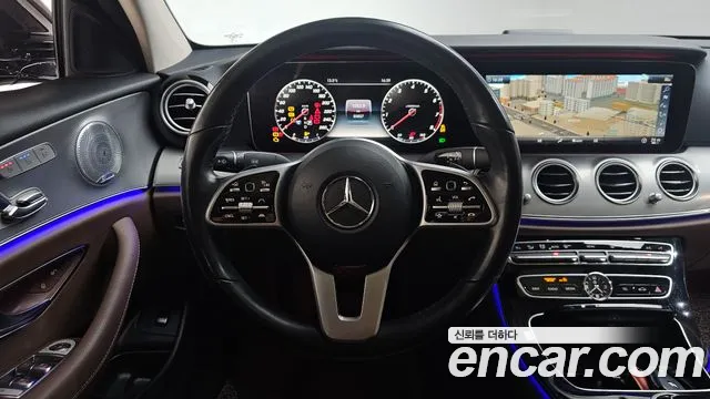 Mercedes-Benz E-Class 2020 — фото 13