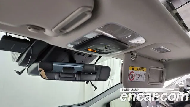 Toyota Prius 2025 — фото 17